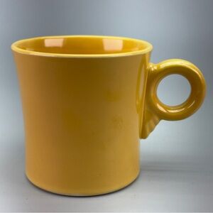 Vintage Homer Laughlin Yellow 
Fiesta Tom and Jerry Mug